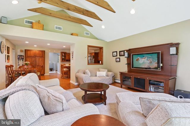 313 HALE ST, Pennington, NJ 08534