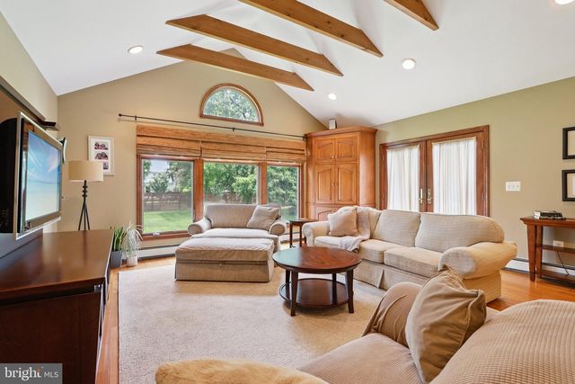 313 HALE ST, Pennington, NJ 08534