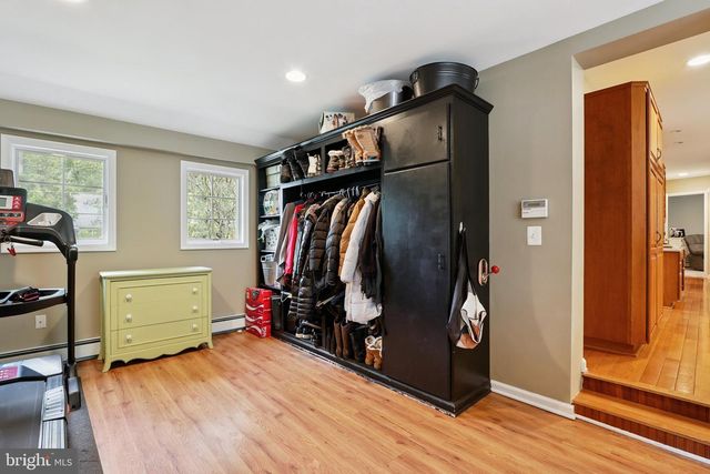 313 HALE ST, Pennington, NJ 08534
