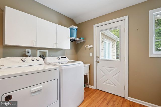 313 HALE ST, Pennington, NJ 08534