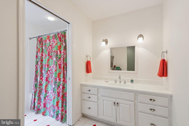 313 HALE ST, Pennington, NJ 08534