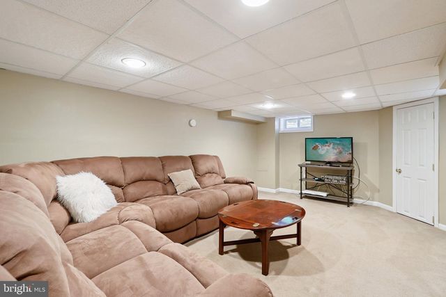 313 HALE ST, Pennington, NJ 08534