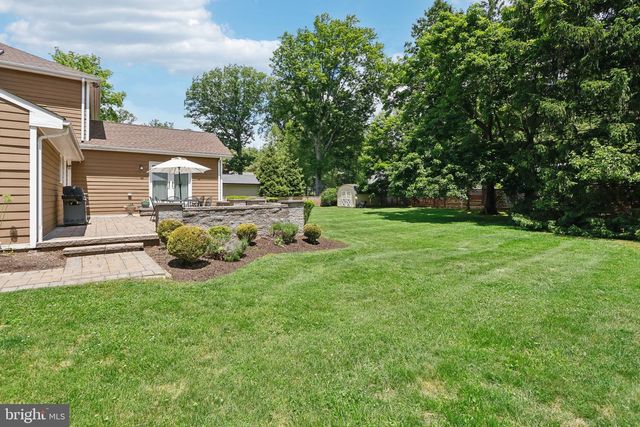 313 HALE ST, Pennington, NJ 08534