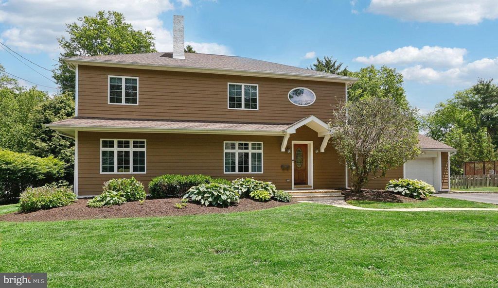313 HALE ST, Pennington, NJ 08534