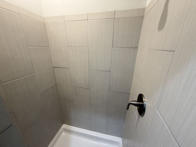 106 Hampton Pl, Nashville, TN 37215