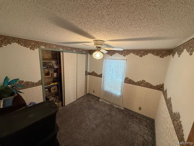 3072 E Bay Drive, Fenton, MI 48430