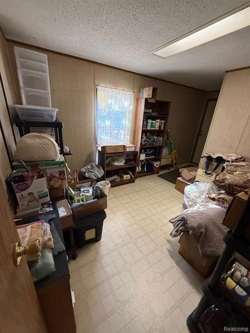 3072 E Bay Drive, Fenton, MI 48430