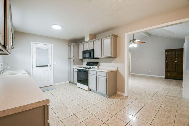 6303 Heatherbloom Drive, Houston, TX 77085