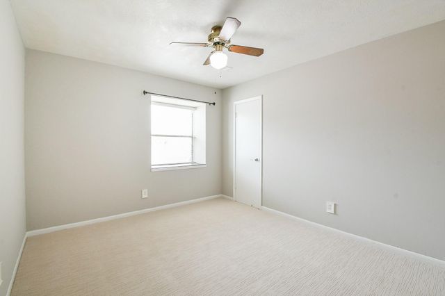 6303 Heatherbloom Drive, Houston, TX 77085