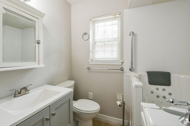 6303 Heatherbloom Drive, Houston, TX 77085