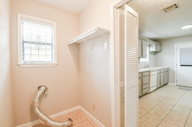 6303 Heatherbloom Drive, Houston, TX 77085