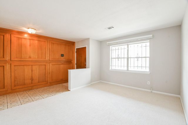 6303 Heatherbloom Drive, Houston, TX 77085