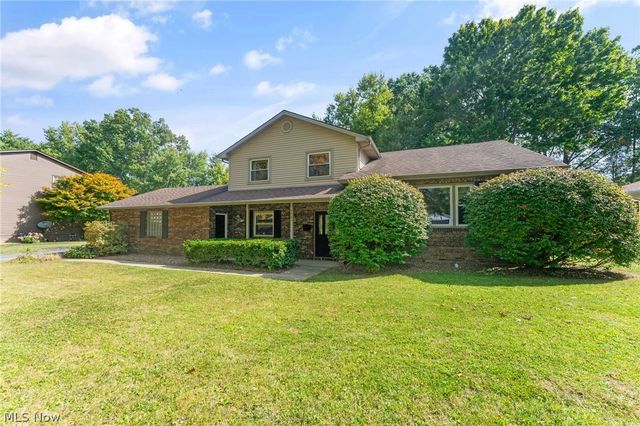 4785 Logan Arms Drive, Youngstown, OH 44505
