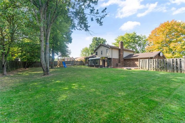 4785 Logan Arms Drive, Youngstown, OH 44505