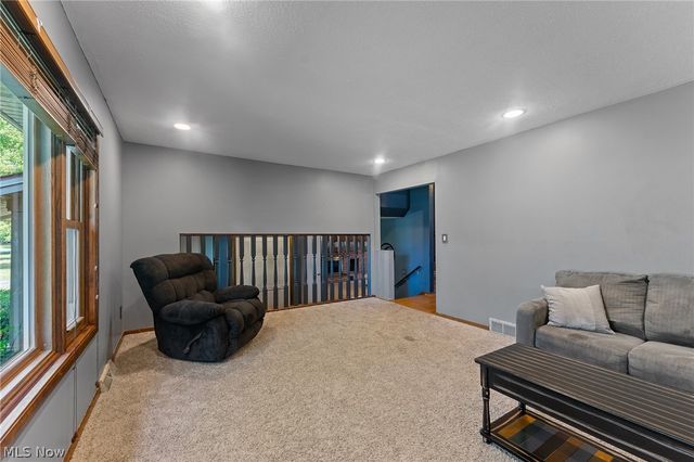 4785 Logan Arms Drive, Youngstown, OH 44505