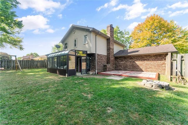 4785 Logan Arms Drive, Youngstown, OH 44505