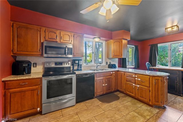 4785 Logan Arms Drive, Youngstown, OH 44505