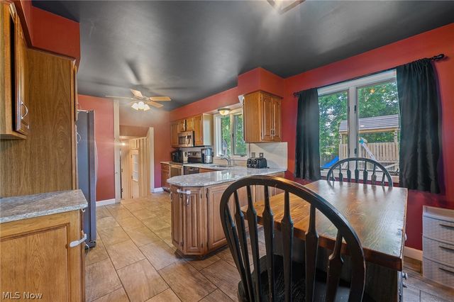 4785 Logan Arms Drive, Youngstown, OH 44505