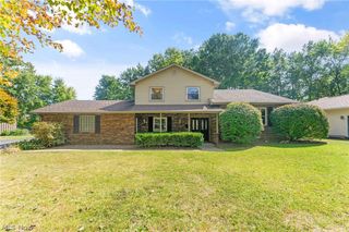 4785 Logan Arms Drive, Youngstown, OH 44505