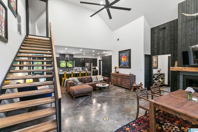 1133 OLD SECTION ROAD, Hoover, AL 35244