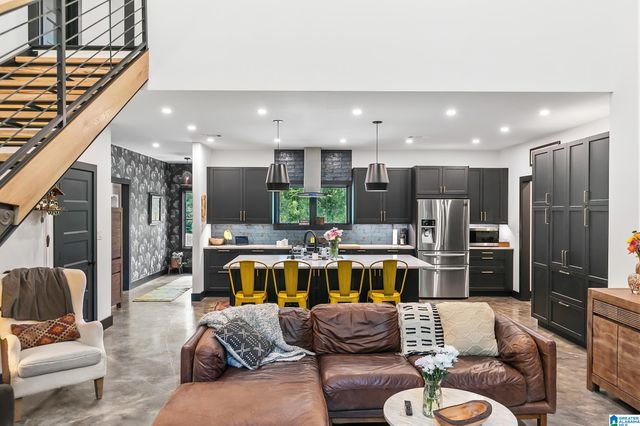 1133 OLD SECTION ROAD, Hoover, AL 35244