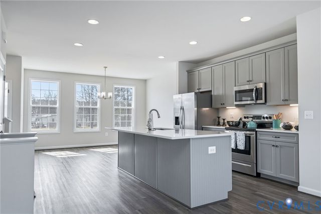 3711 Allington Ct, Fredericksburg, VA 22408