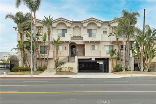 7124 Woodman 3, Van Nuys, CA 91405