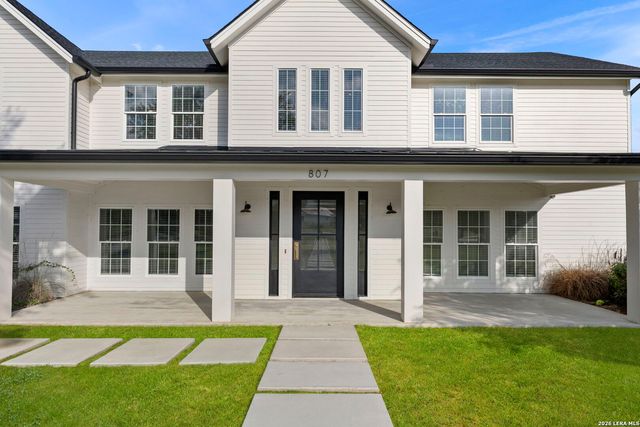 807 WADE RD, New Braunfels, TX 78132