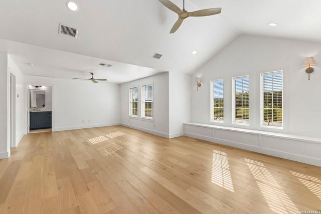 807 WADE RD, New Braunfels, TX 78132