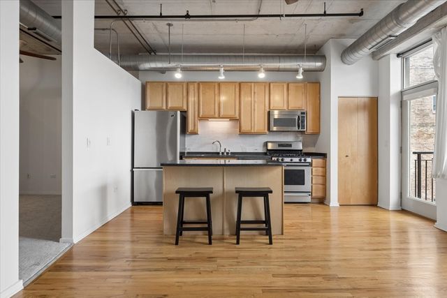 6 S Laflin Street 714, Chicago, IL 60607
