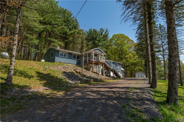 10373 Ridgecrest Road, Marcy, NY 13502