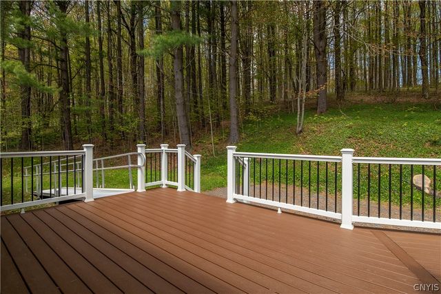 10373 Ridgecrest Road, Marcy, NY 13502