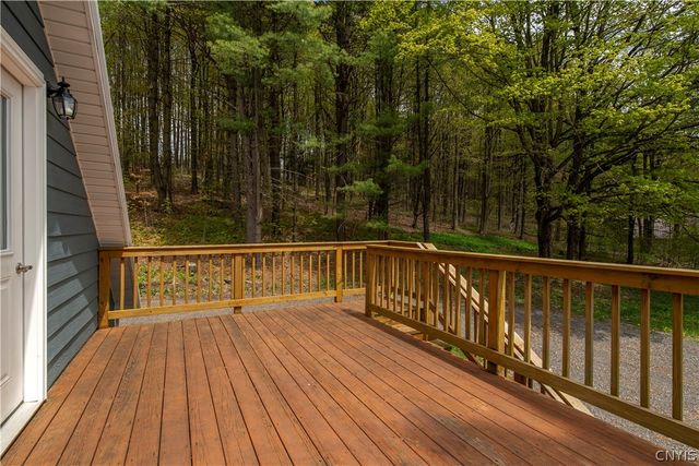 10373 Ridgecrest Road, Marcy, NY 13502
