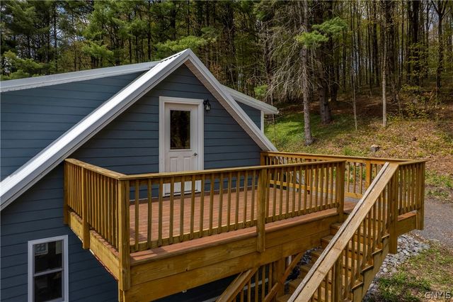 10373 Ridgecrest Road, Marcy, NY 13502