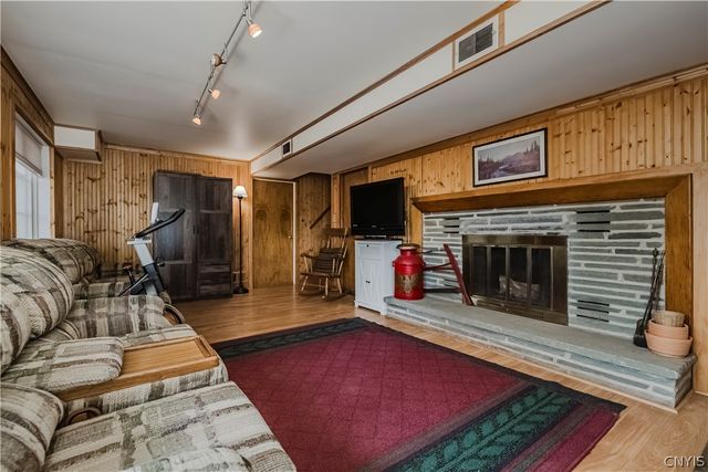 10373 Ridgecrest Road, Marcy, NY 13502