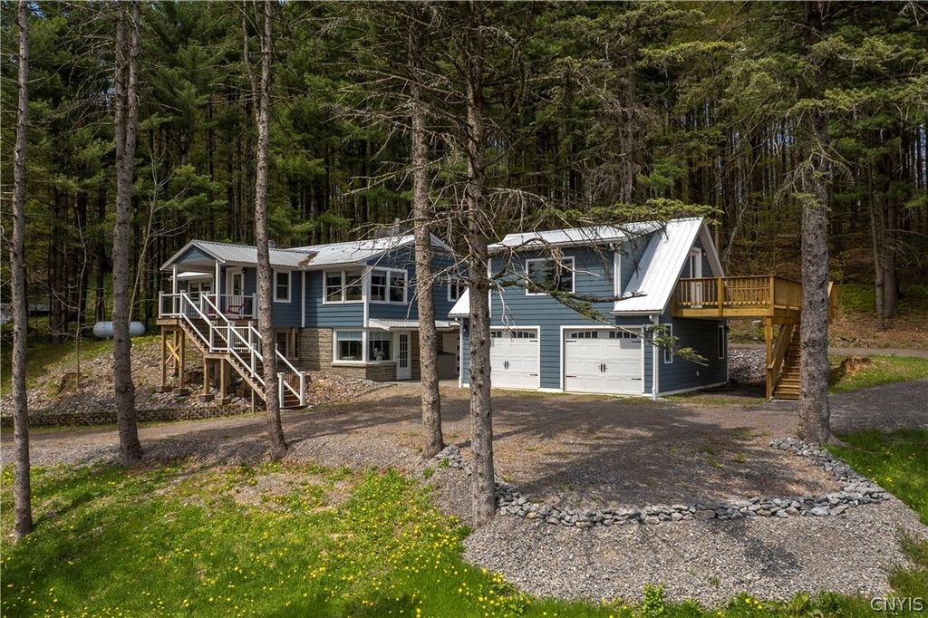 10373 Ridgecrest Road, Marcy, NY 13502