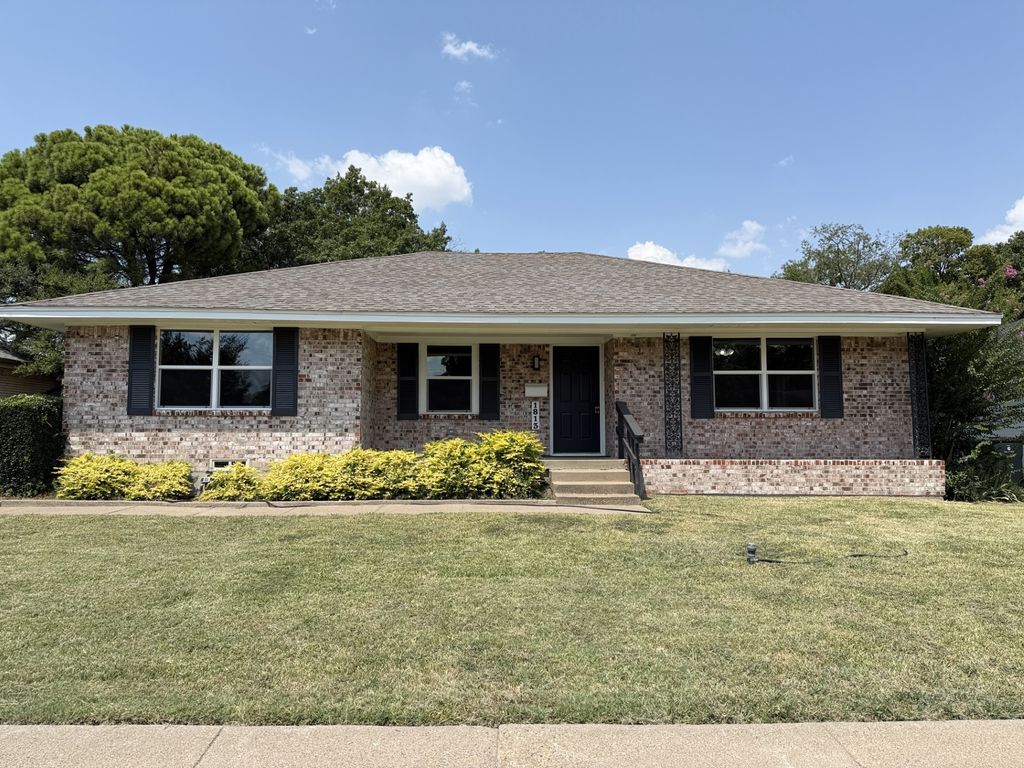 1813 Bardfield Avenue, Garland, TX 75041