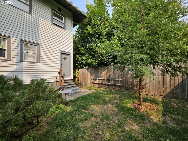 2626 Ne 16TH Ave, Portland, OR 97212