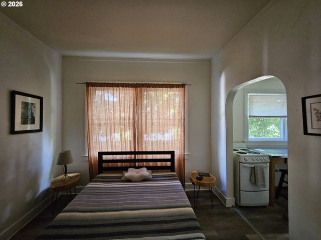 2626 Ne 16TH Ave, Portland, OR 97212