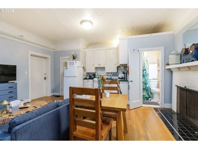 2626 Ne 16TH Ave, Portland, OR 97212