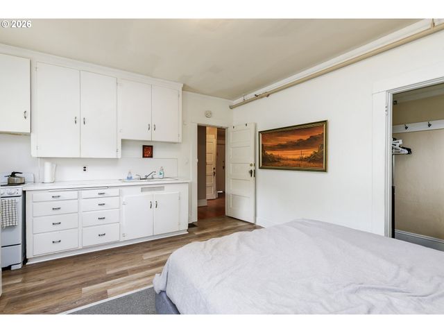 2626 Ne 16TH Ave, Portland, OR 97212
