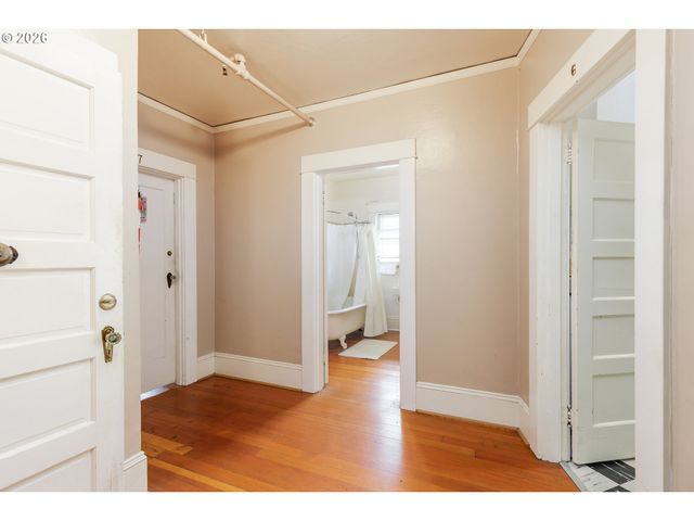 2626 Ne 16TH Ave, Portland, OR 97212