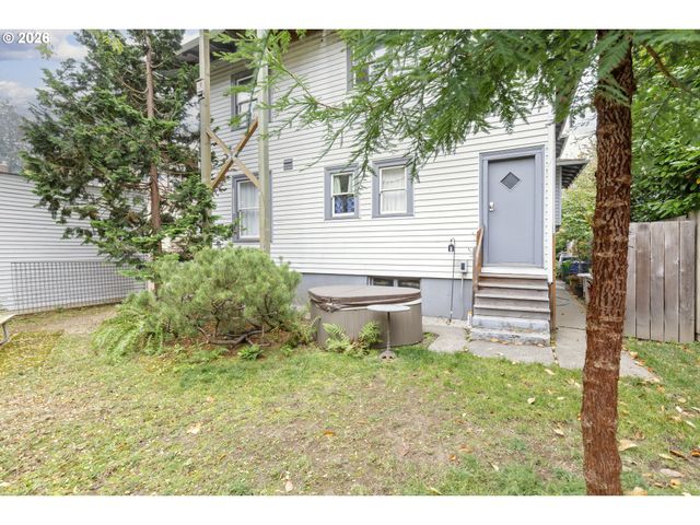 2626 Ne 16TH Ave, Portland, OR 97212
