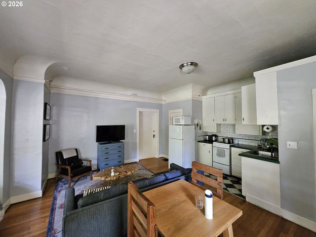 2626 Ne 16TH Ave, Portland, OR 97212