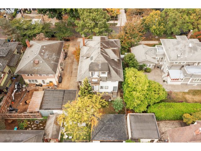 2626 Ne 16TH Ave, Portland, OR 97212