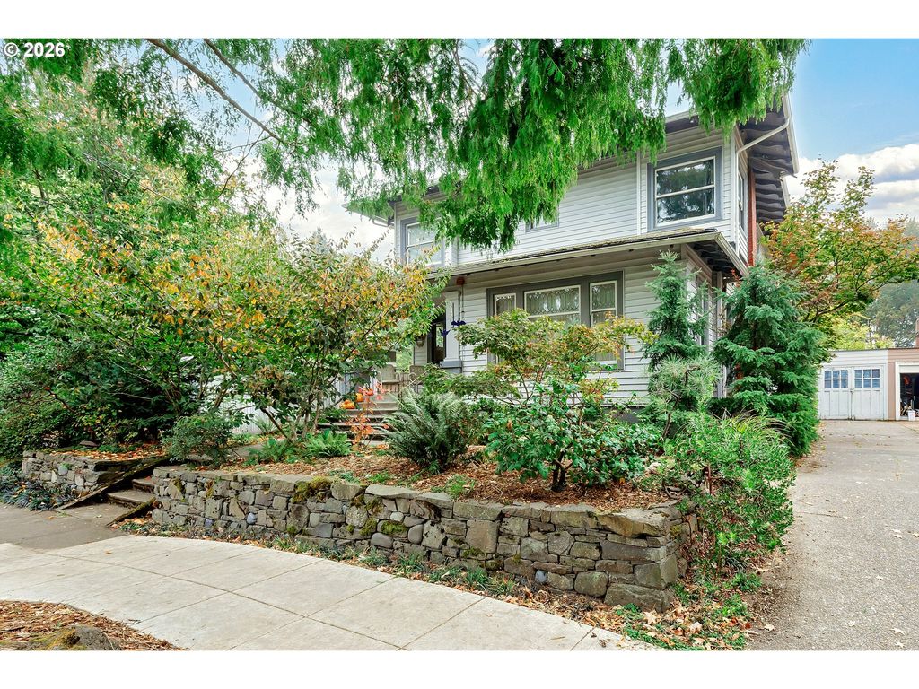 2626 Ne 16TH Ave, Portland, OR 97212