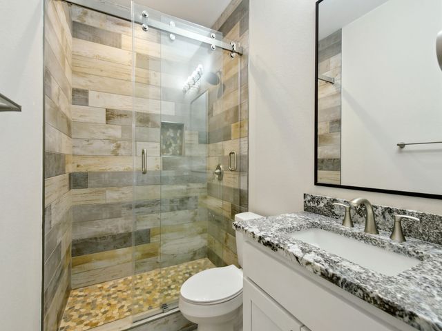 804 McDonald Road, Bellevue, TX 76228