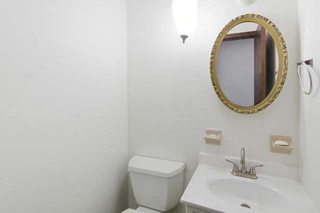 65 Daley Drive SW, Pataskala, OH 43062