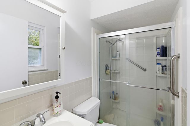 65 Daley Drive SW, Pataskala, OH 43062