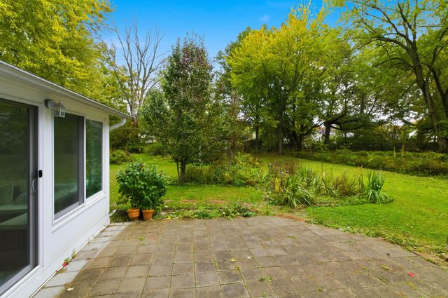 65 Daley Drive SW, Pataskala, OH 43062